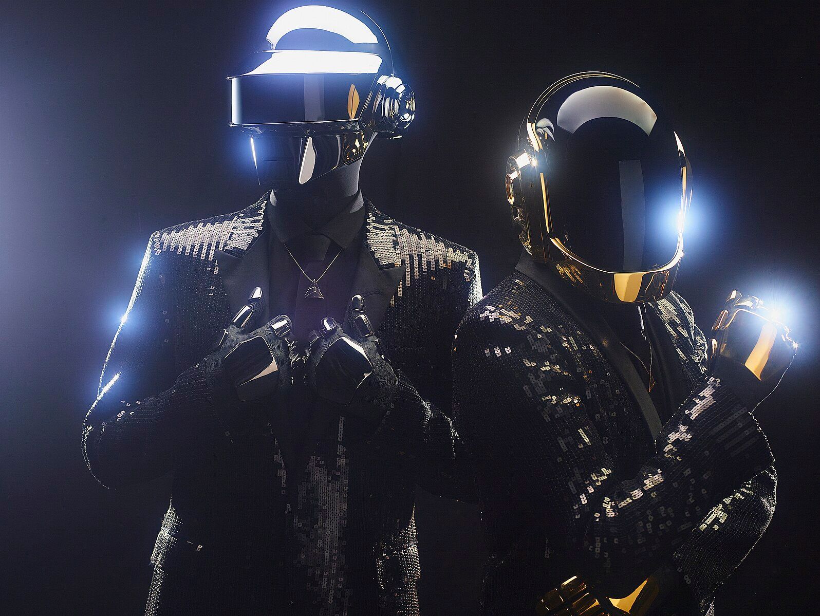 Daft_Punk_in_2013_2.jpg